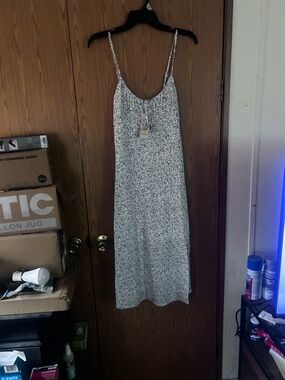 Women no boundaries dress